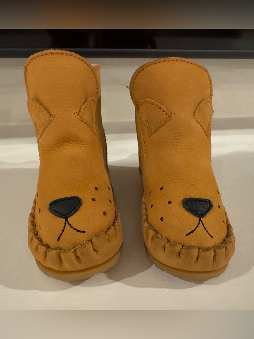 Donsje Kapi Classic Booties, Lion, Caramel Nubuck, 12-18 mo